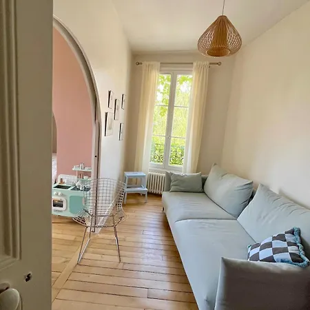 Architect's House, Air-conditioned, 5 Bedrooms, Garden